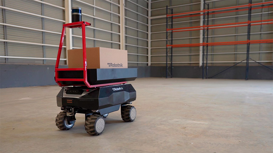 3 Trends in Mobile Industrial Robotics